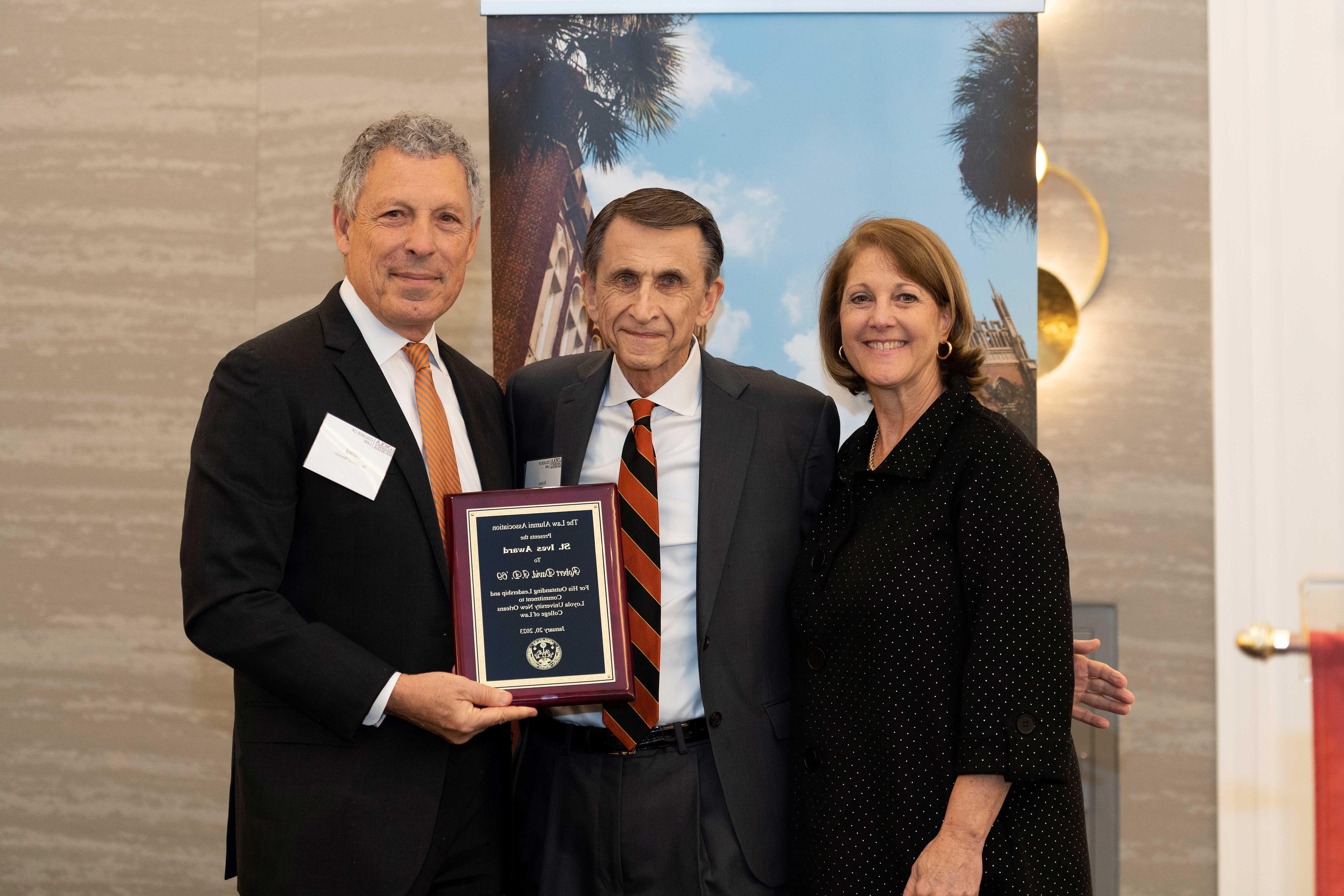 2023 St. Ives Award Recipient Robert David, J.D. '69